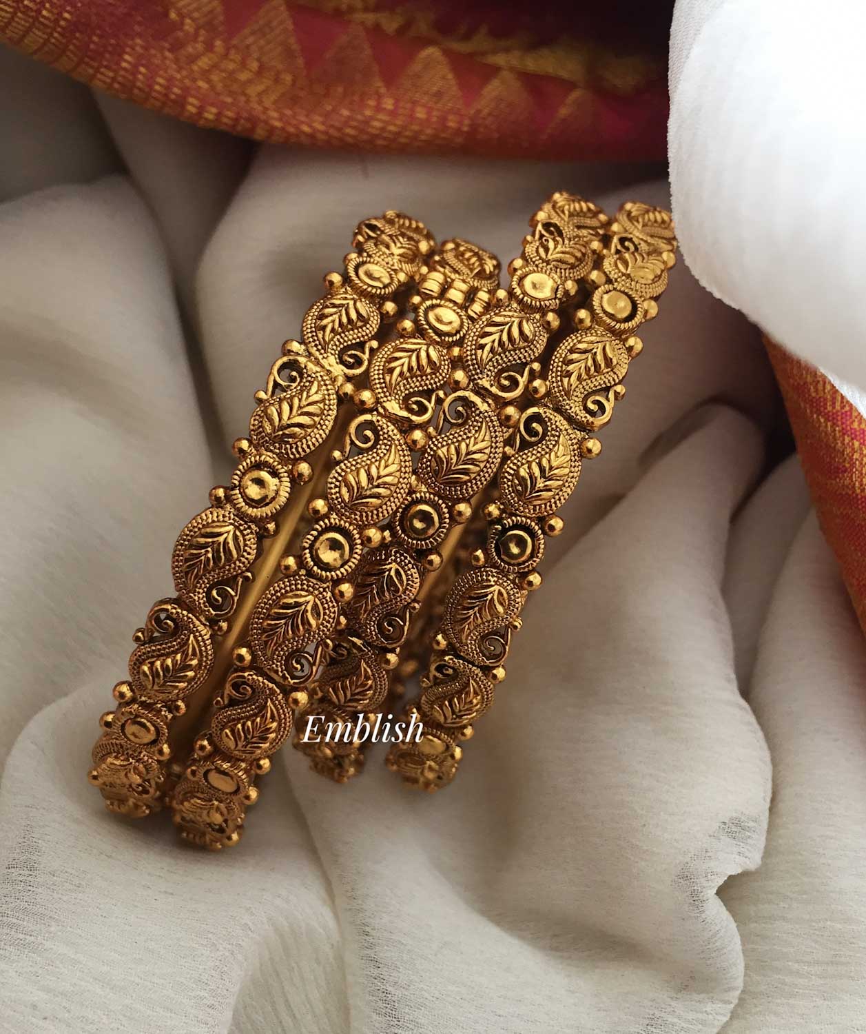 Mango outlet design bangles